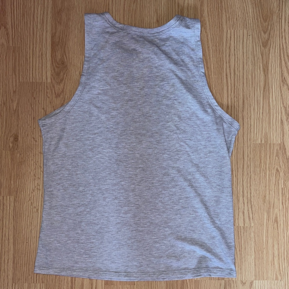 The North Face Women’s Gray Active Tank Top Size Large - Picture 7 of 7